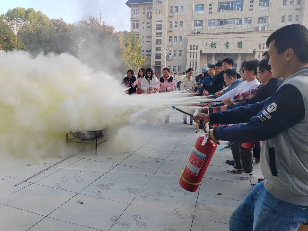 英国上市公司365