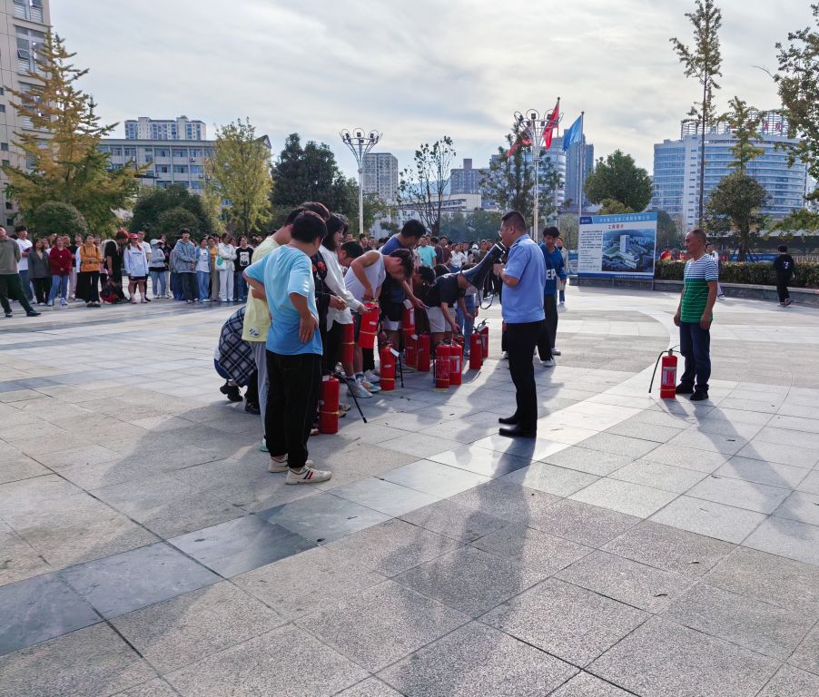 英国上市公司365