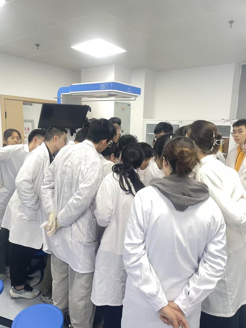 英国上市公司365